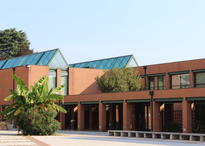 Immagine che raffigura Tilane – tra palco e realtà