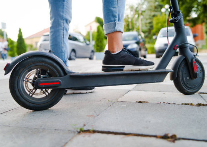 Immagine che raffigura Monopattini elettrici: le nuove regole del Codice della Strada