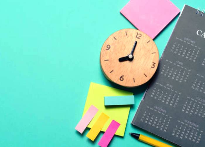 Informazioni sugli orari di apertura, con o senza appuntamento, e sulle modalità di prenotazione dei servizi comunali.